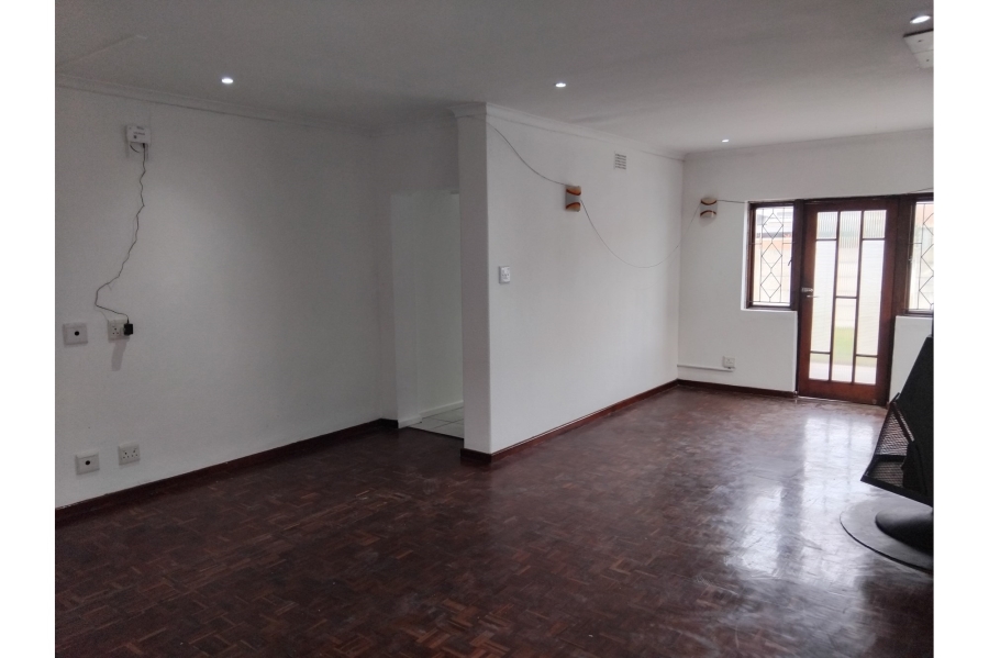 4 Bedroom Property for Sale in Zeekoevlei Western Cape